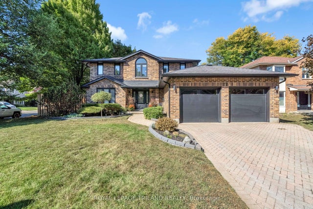 22 Wendy Crescent, London North