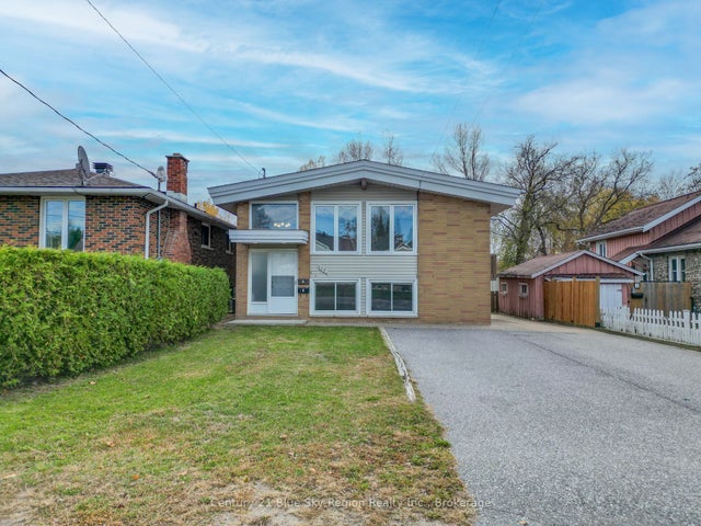 1083 Metcalfe Street, North Bay