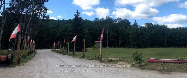 98 North Shore Road 203, Kearney