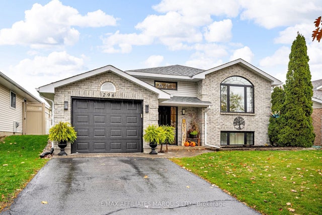 296 Northwoods Crescent, Cornwall