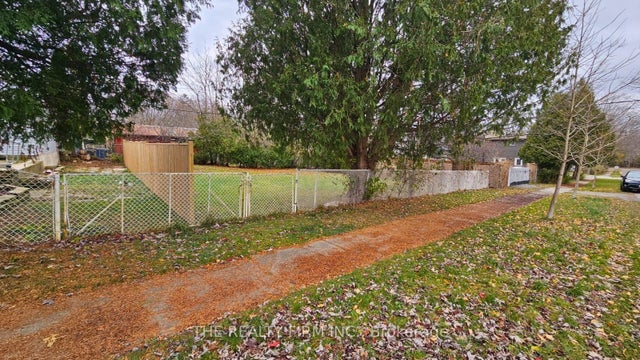 75 Highwood Avenue, London South