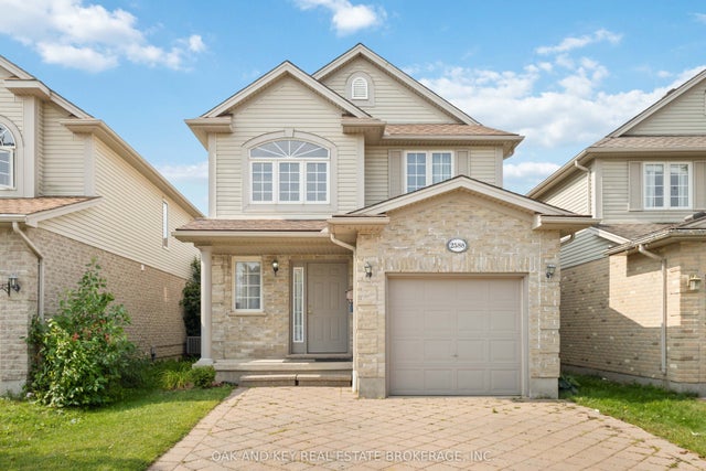 2588 Meadowgate Boulevard, London South
