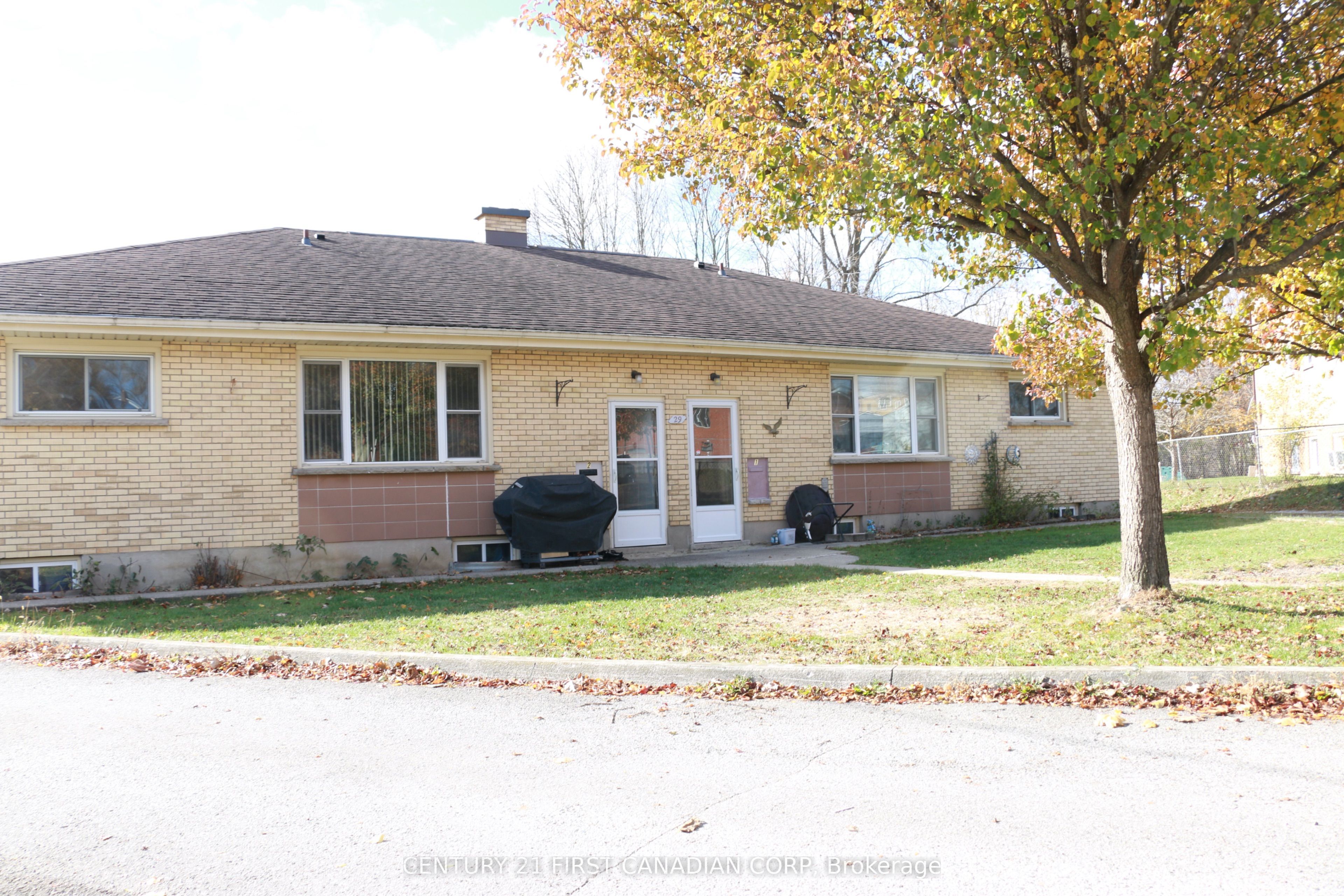 Photo of Listing #X12517366