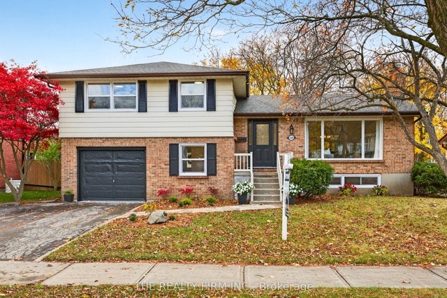 1180 Guildwood Boulevard, London North