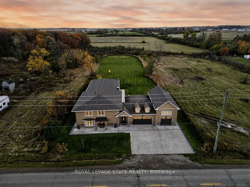 74 Green Mountain Road E, Hamilton