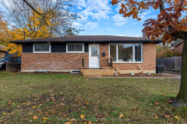 239 Commissioners Road W, London South