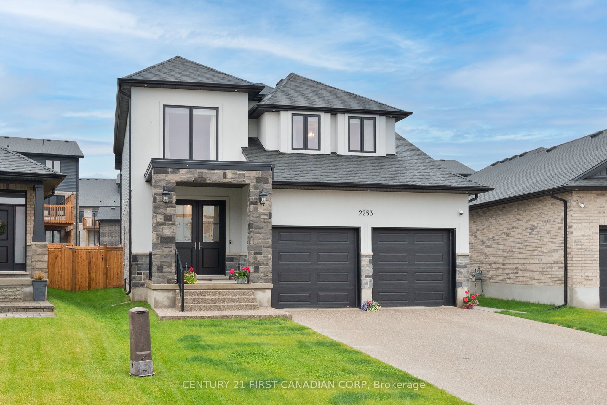 Photo of Listing #X12540036