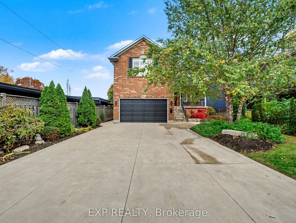 685 Beach Boulevard, Hamilton