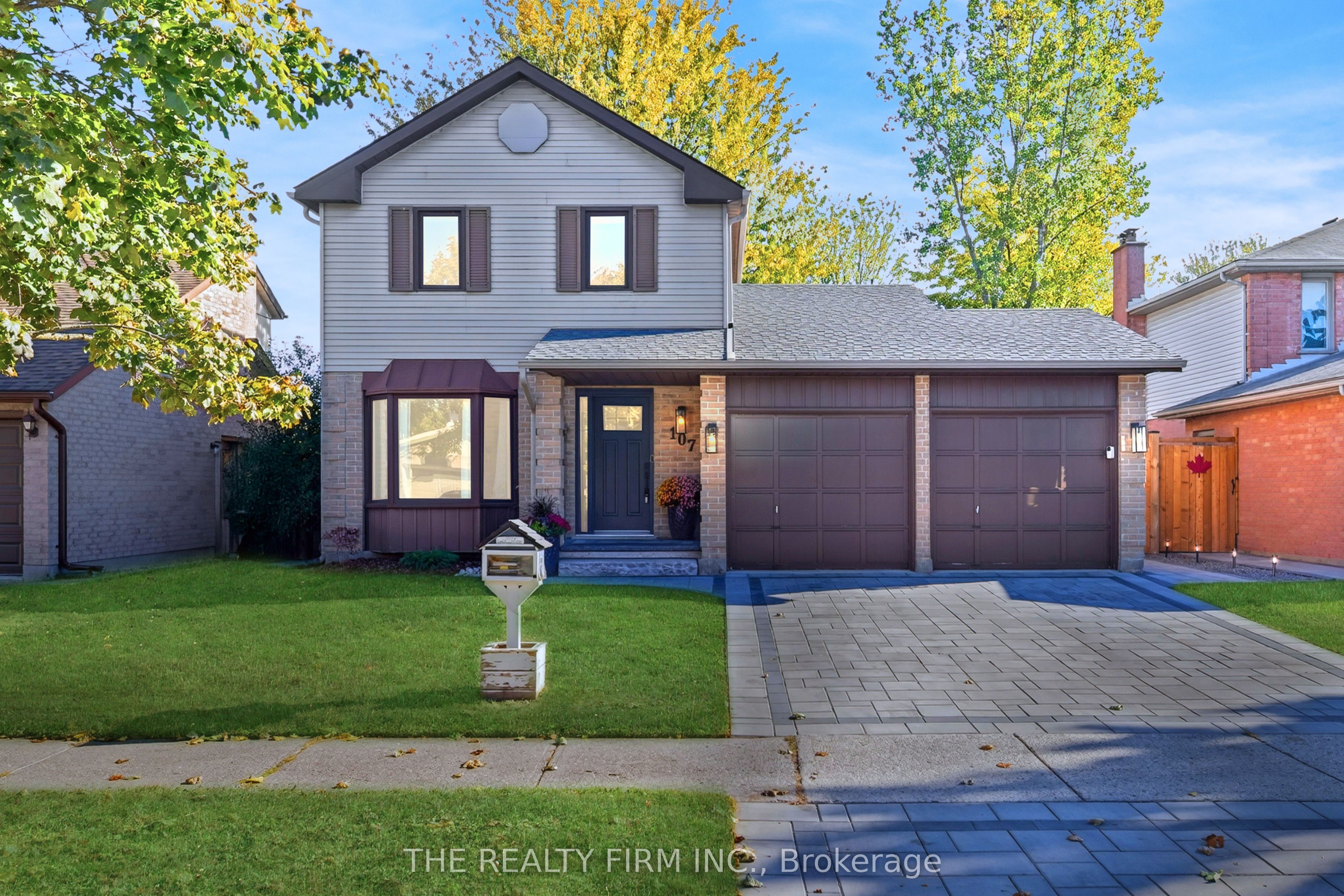 Photo of Listing #X12545412