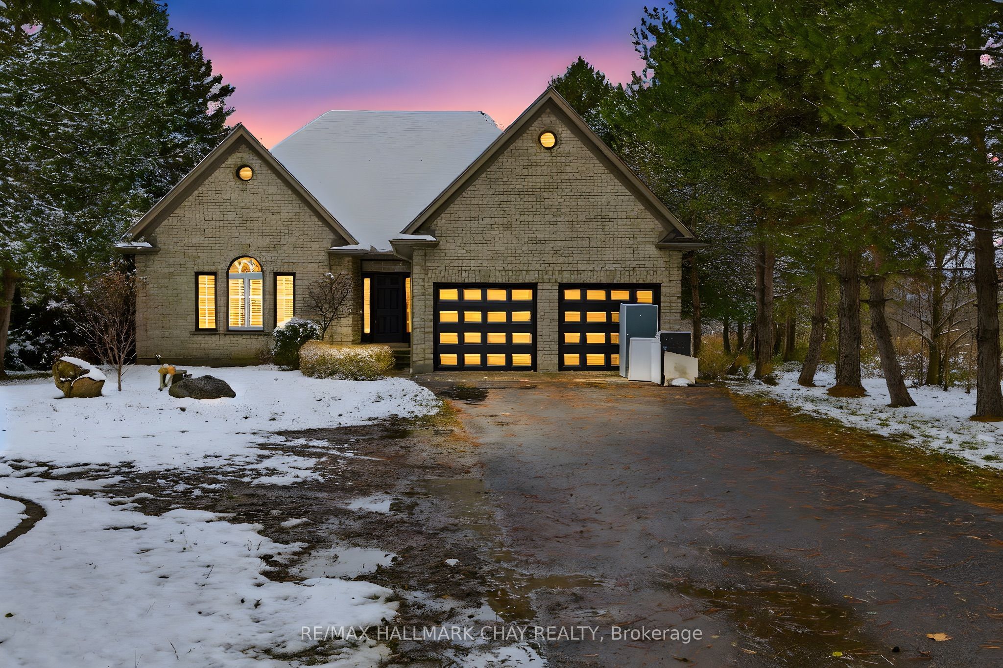 Photo of Listing #X12558100