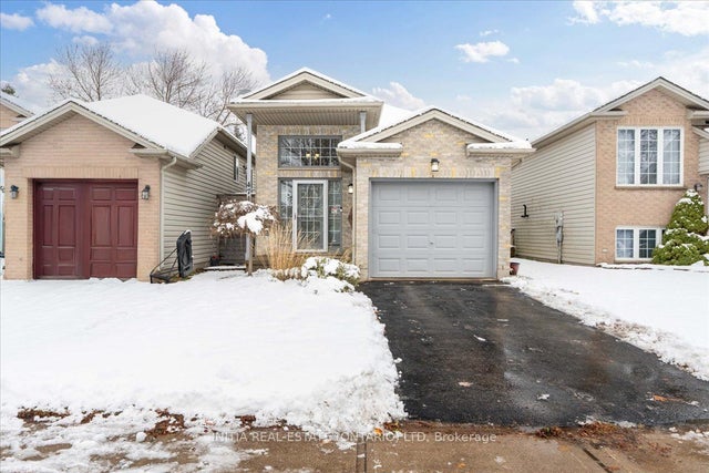 474 Exmouth Circle, London East