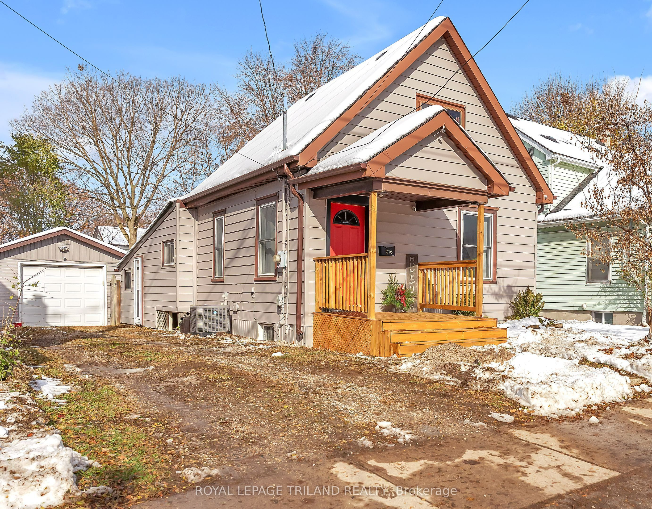 Photo of Listing #X12562252