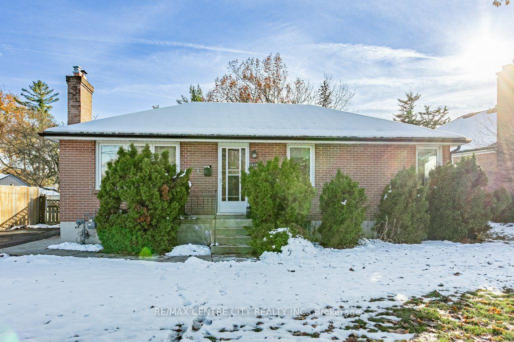 Photo of Listing #X12562928