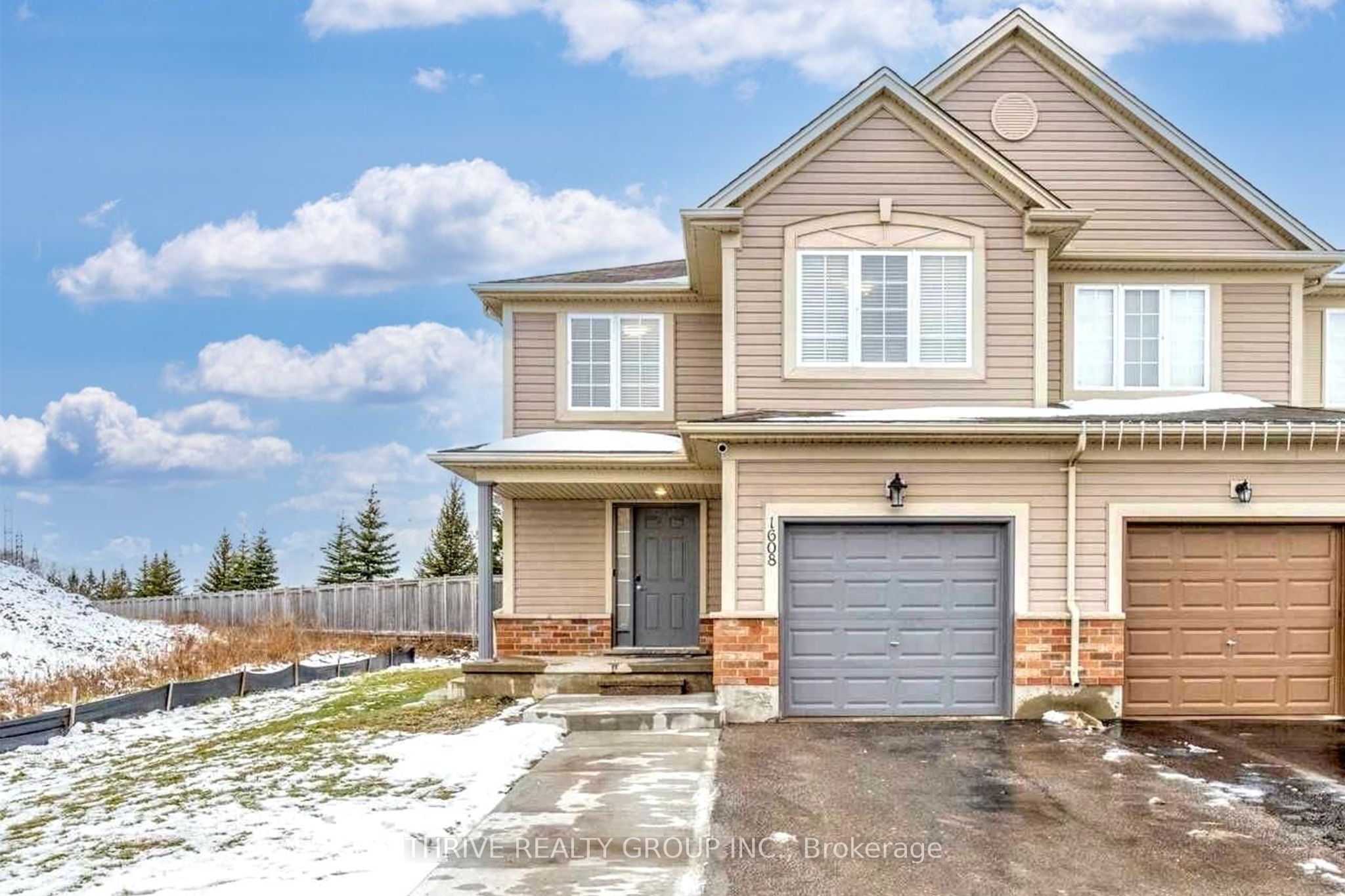 Photo of Listing #X12571624