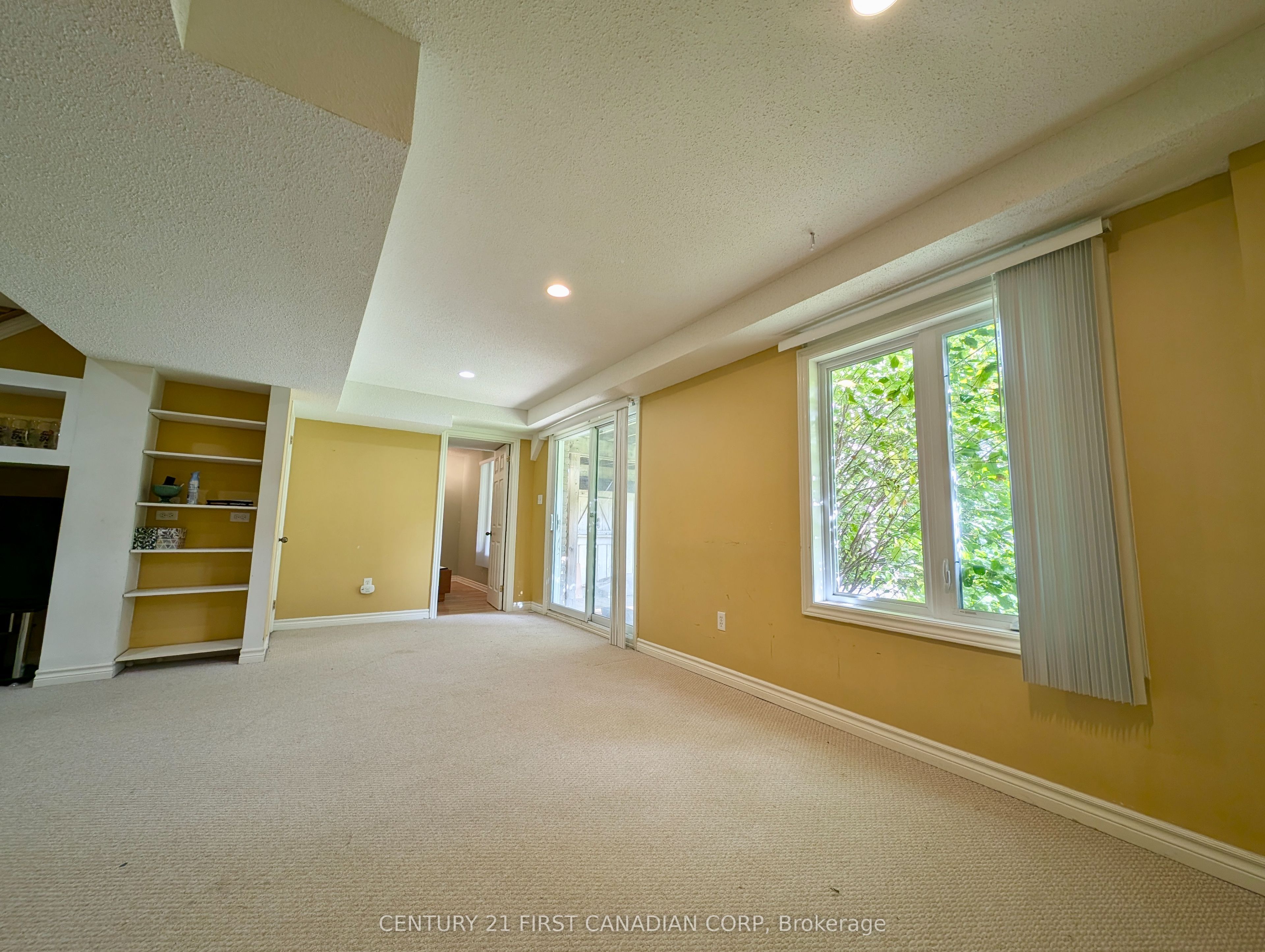 Photo of Listing #X12573196