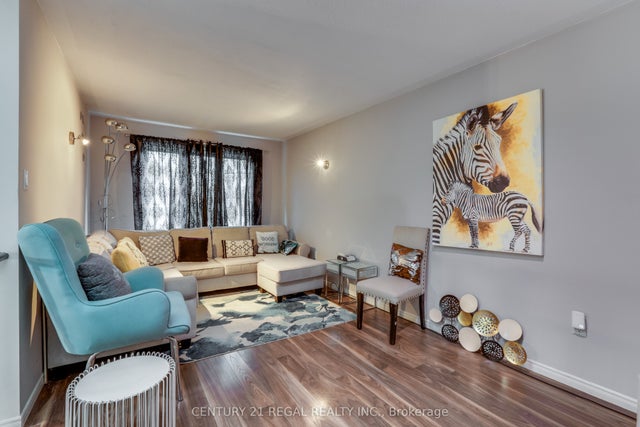 79 Sunrise Crescent, London East