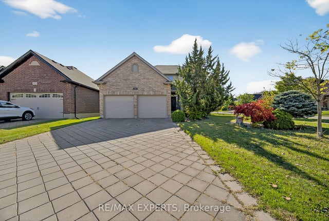 936 Talisman Crescent, London South