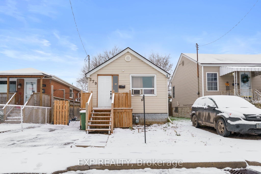 379 Strathearne Avenue W, Hamilton