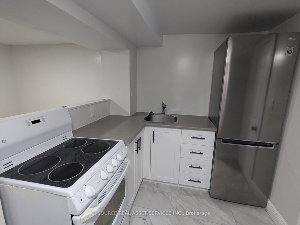 6447 Culp Street B, Niagara Falls