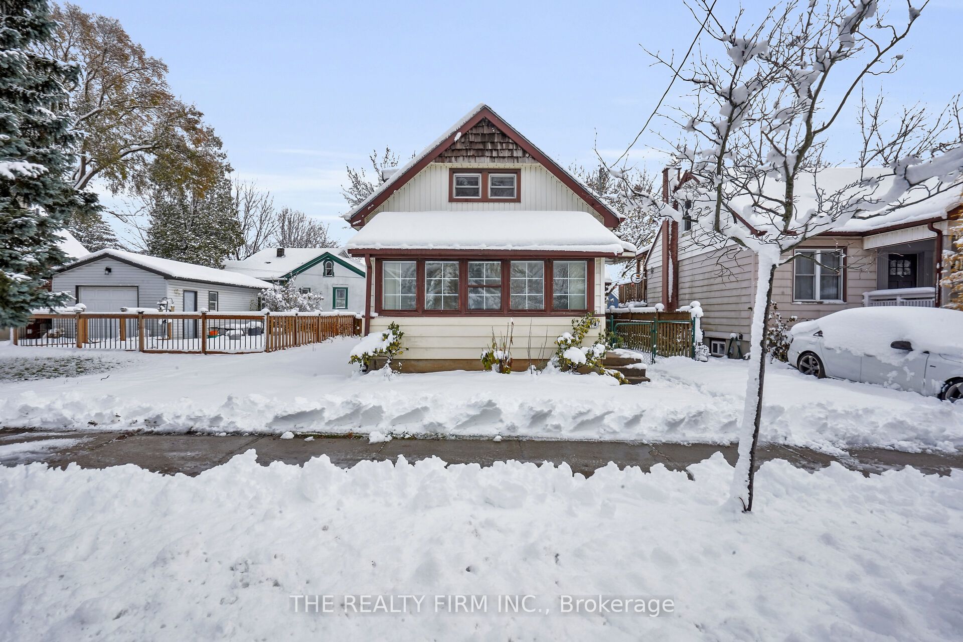 Photo of Listing #X12612214