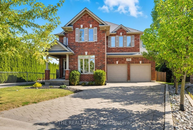 1561 Privet Place, London North