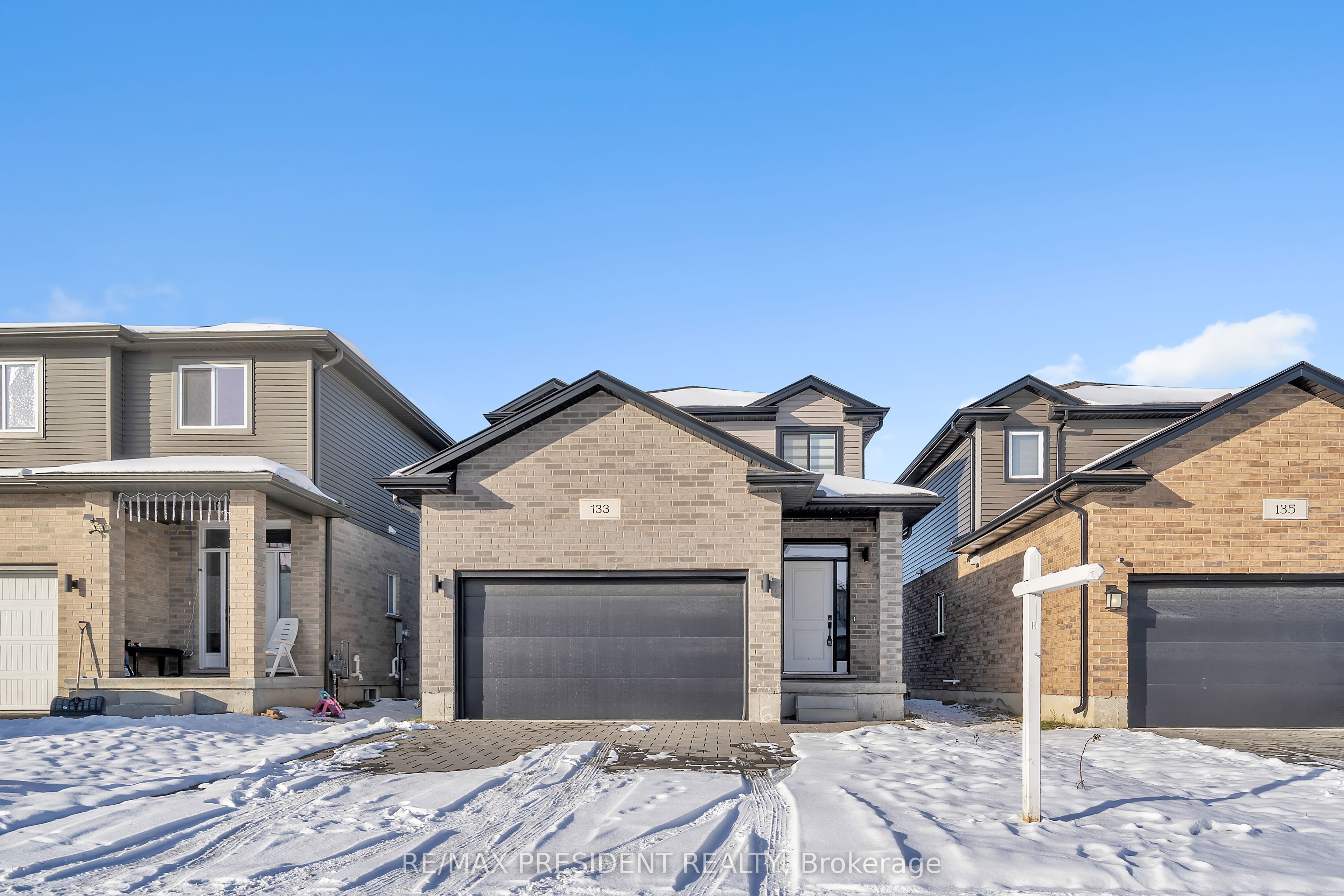 Photo of Listing #X12644810