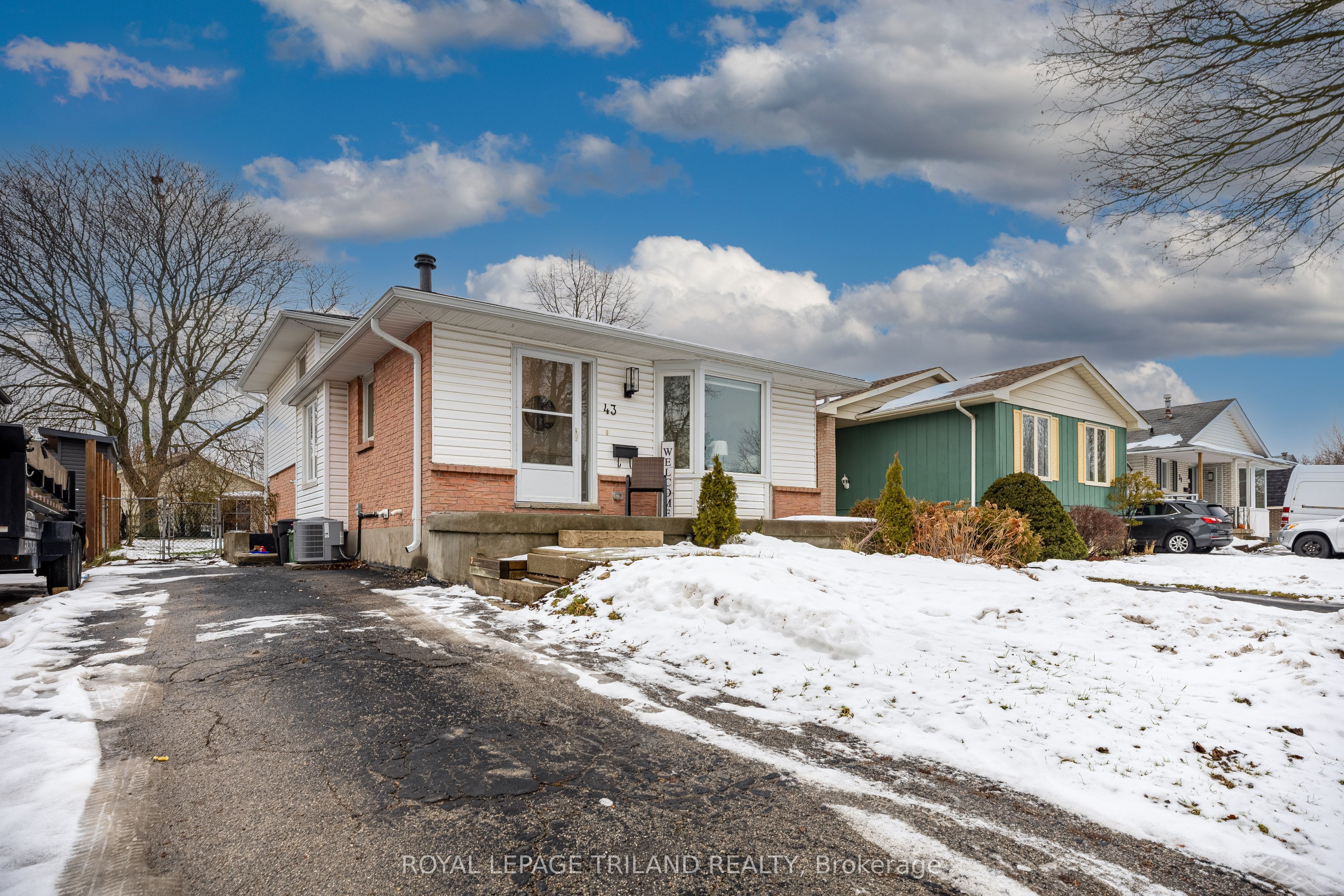 Photo of Listing #X12657158