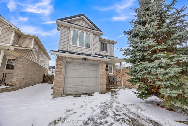 1843 Bloom Crescent, London North
