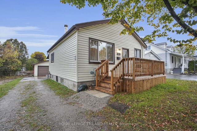 114 Emery Street W, London South