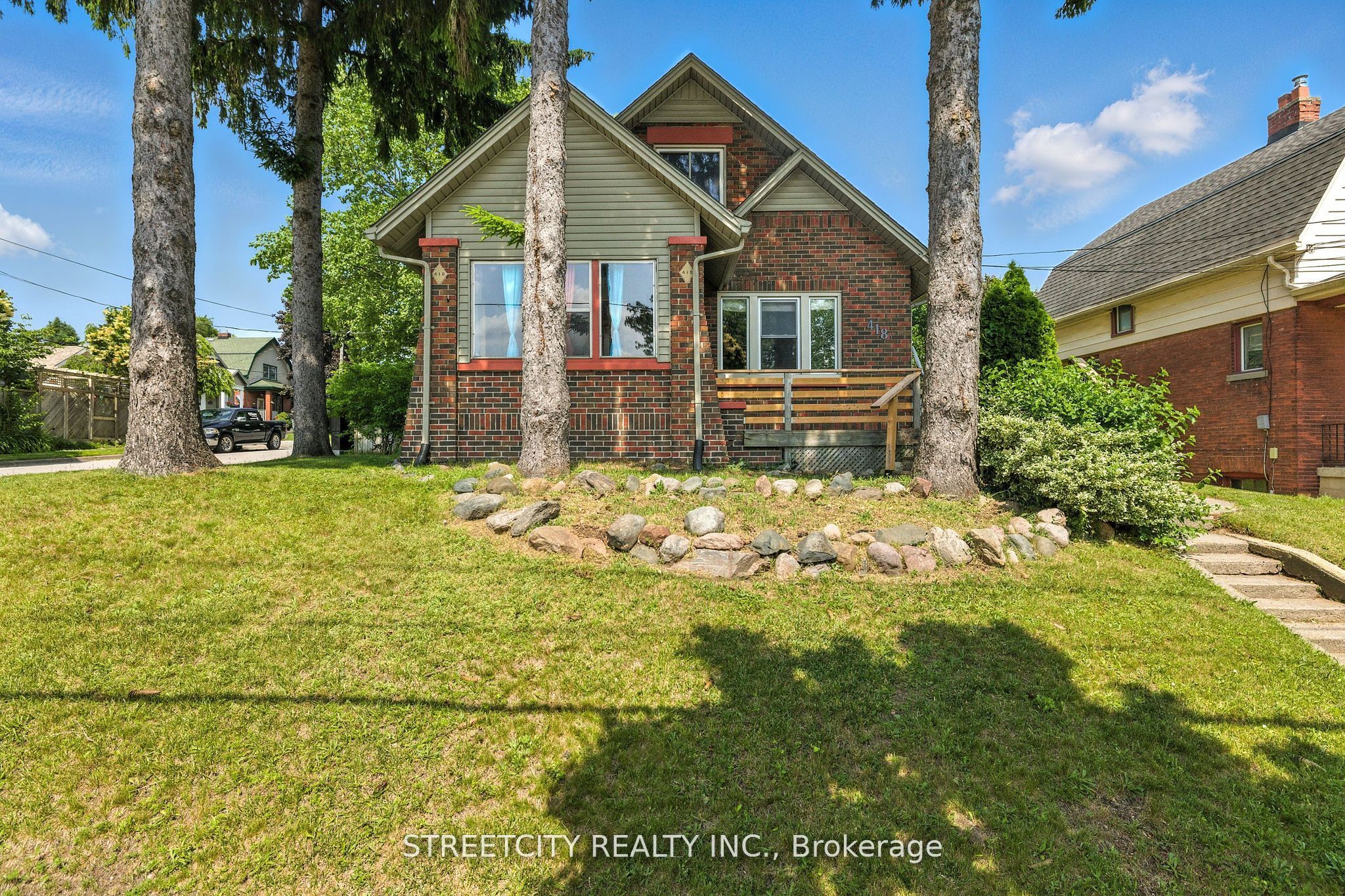 Photo of Listing #X12671162