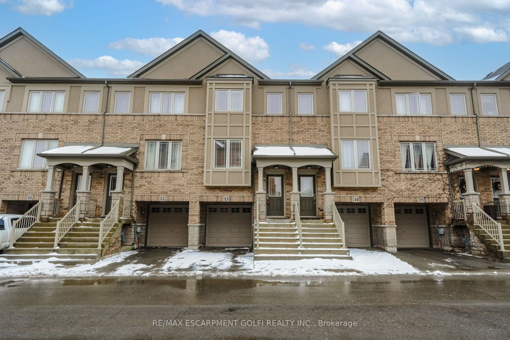 201 Westbank Trail 13, Hamilton