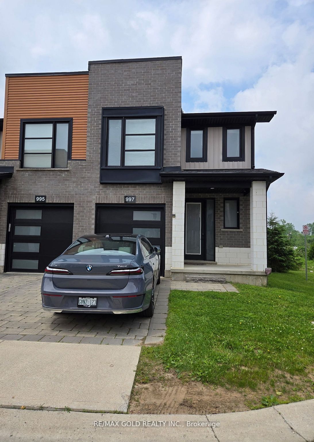 Photo of Listing #X12689328