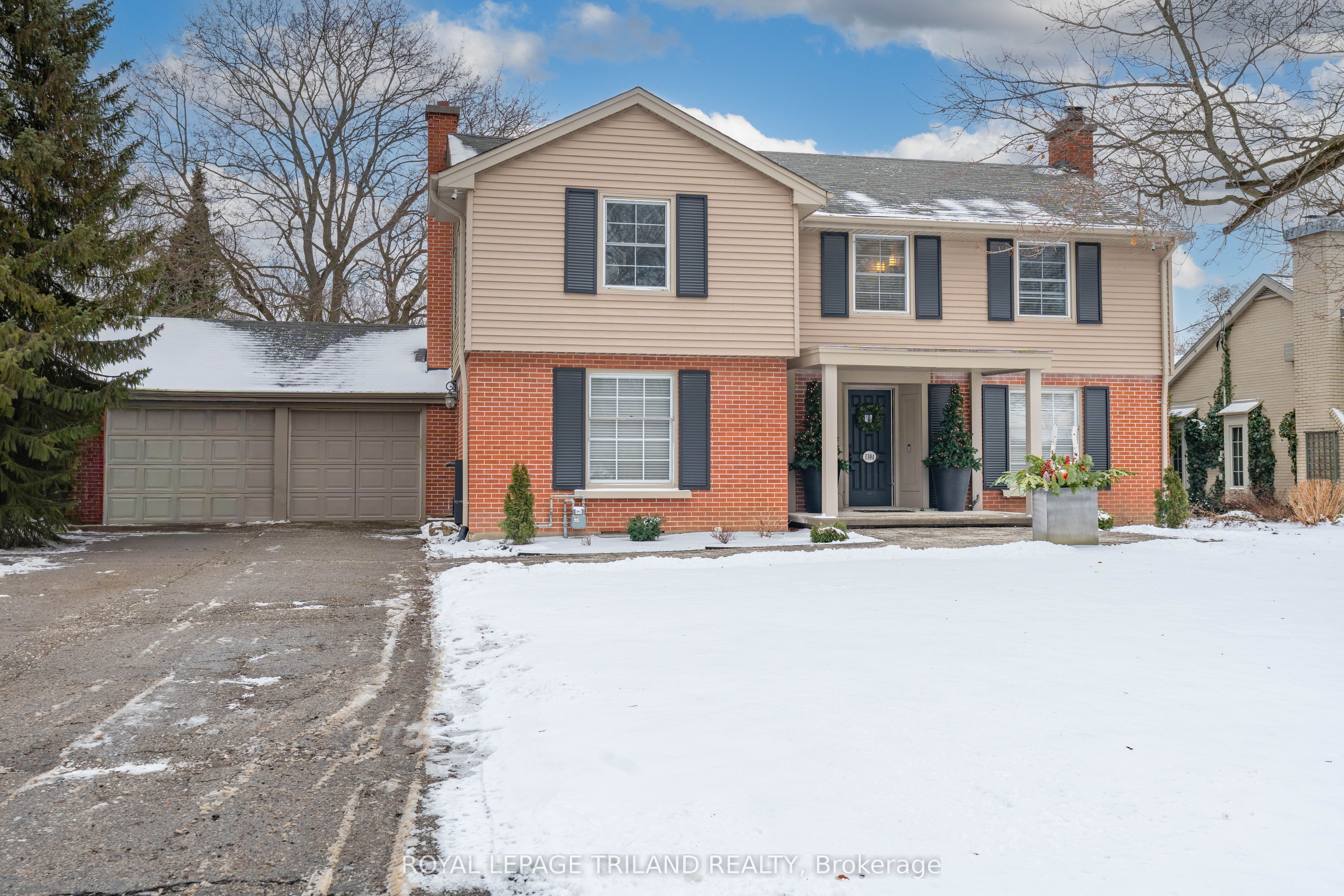 Photo of Listing #X12695686