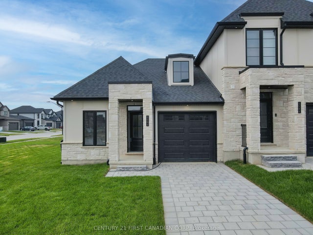 6694 Hayward Drive, London South