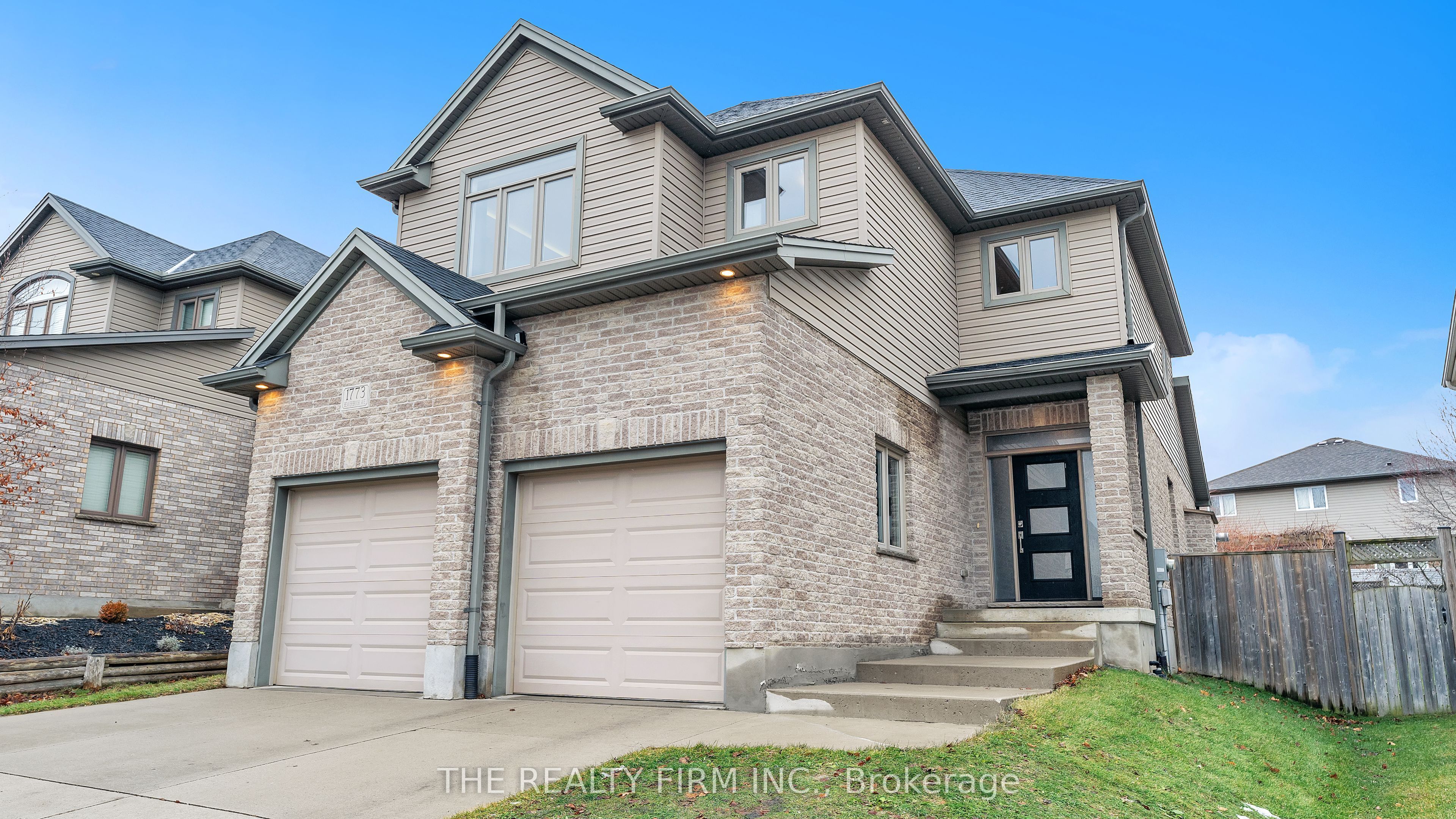 Photo of Listing #X12701102