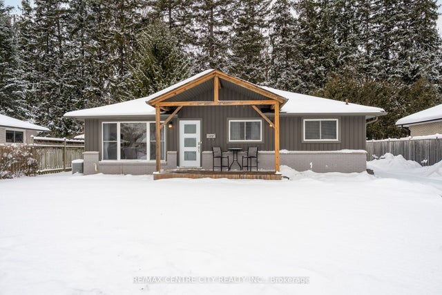 177 Trowbridge Avenue, London South