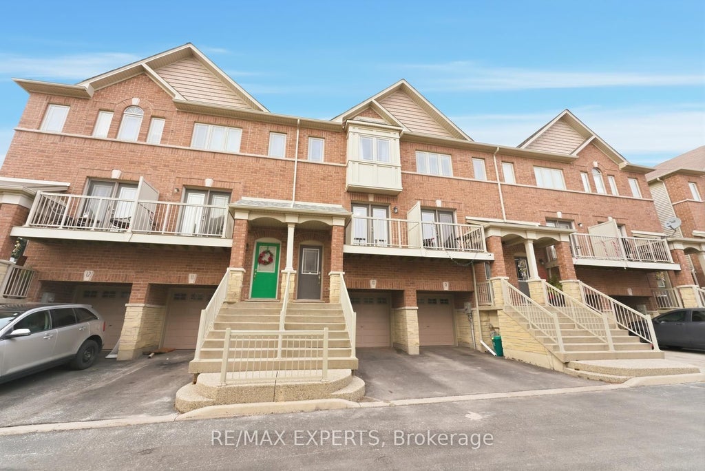 25 Viking Drive 10, Hamilton