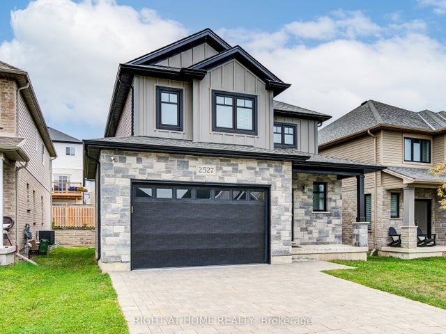 2527 Holbrook Drive, London South