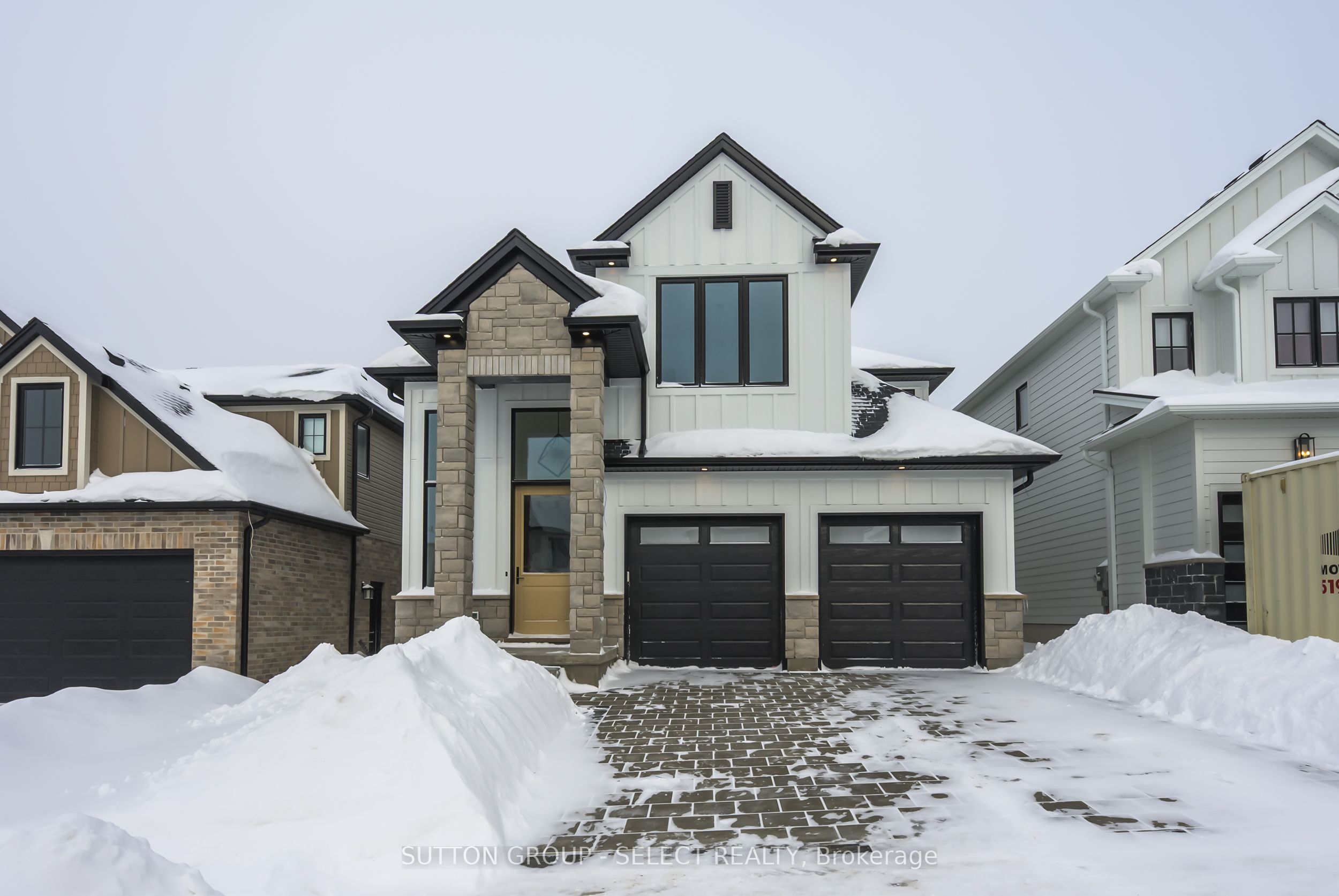 Photo of Listing #X12737996