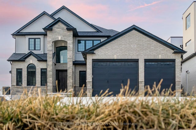 828 Kleinburg Drive, London North