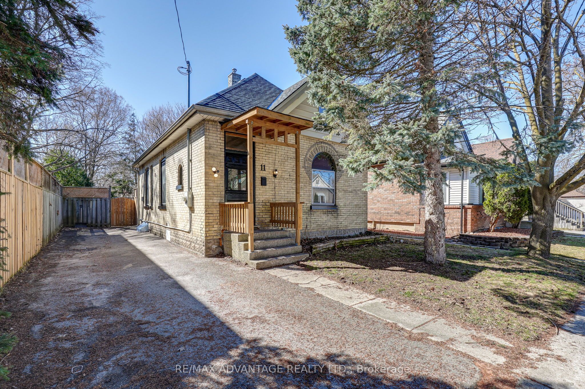 Photo of Listing #X12773008