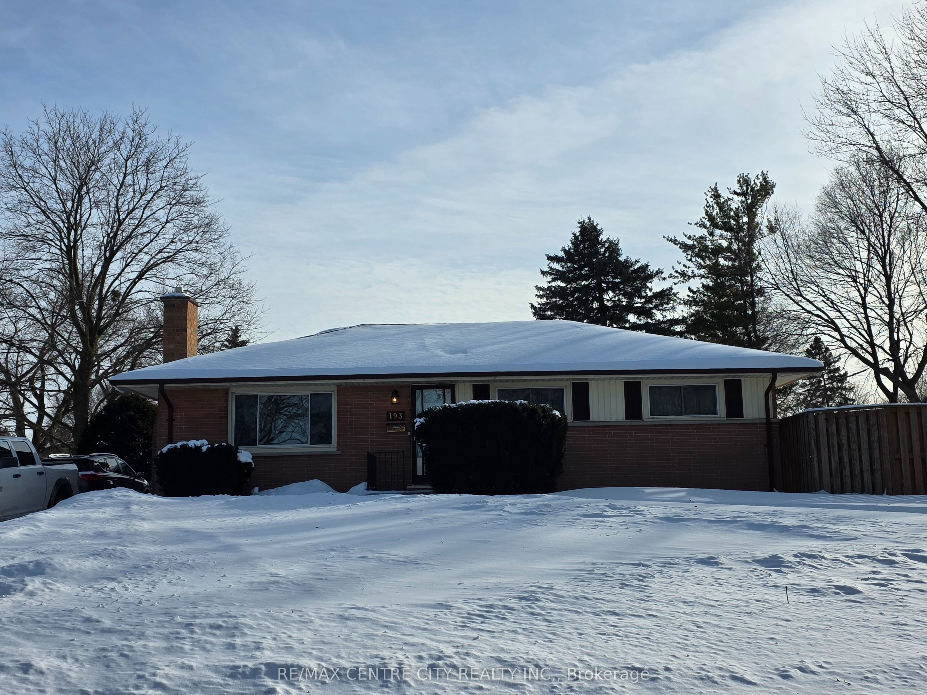 Photo of Listing #X12775936