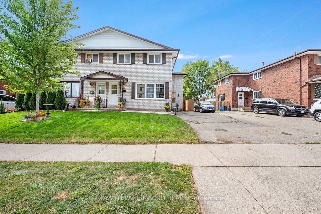 56 & 58 Delawana Drive, Hamilton