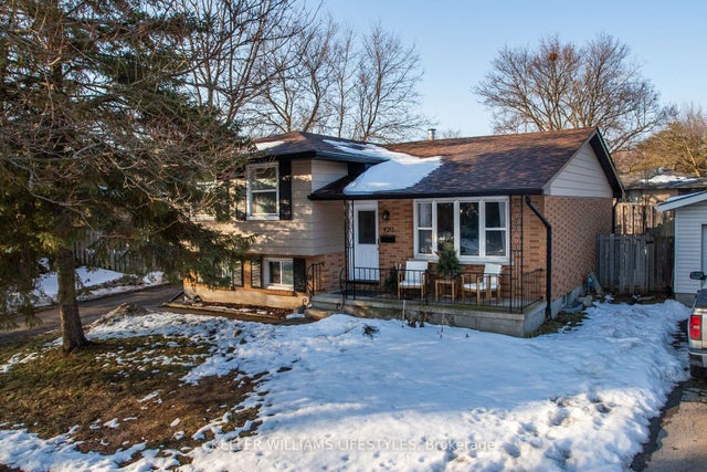 420 Castlegrove Boulevard, London North