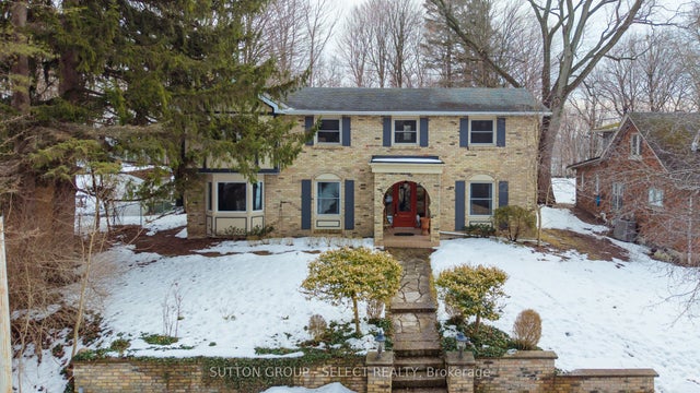 422 Riverside Drive, London North