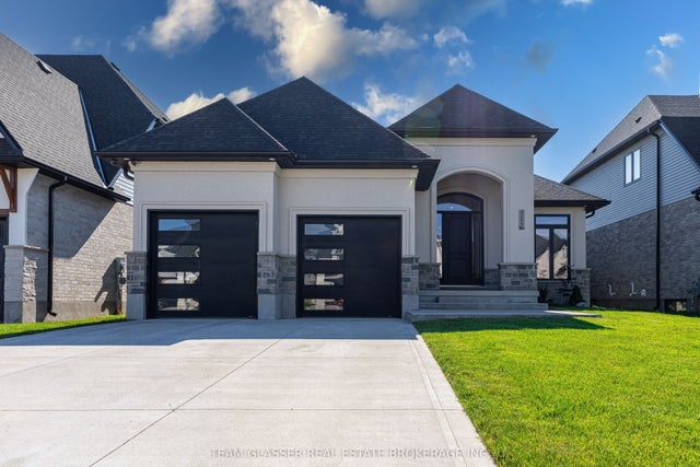 4099 Sugarmaple Crossing, London South