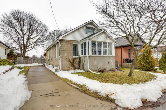 430 Kathleen Avenue, London East