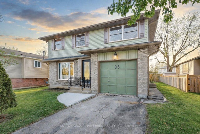 35 Rostherne Crescent, London South