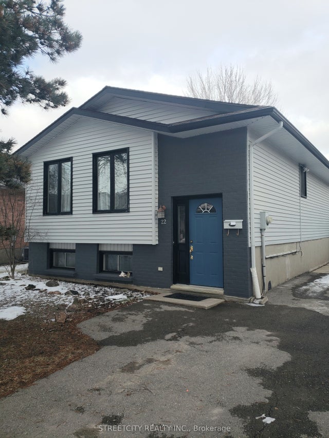 22 Erica Crescent S, London South