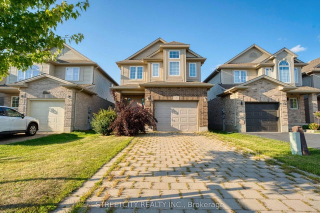 1189 Sandbar Street, London North